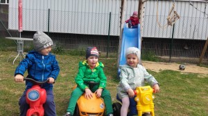 detske-centrum-jahodka-smykalka-a-motorkari-na-ihrisku